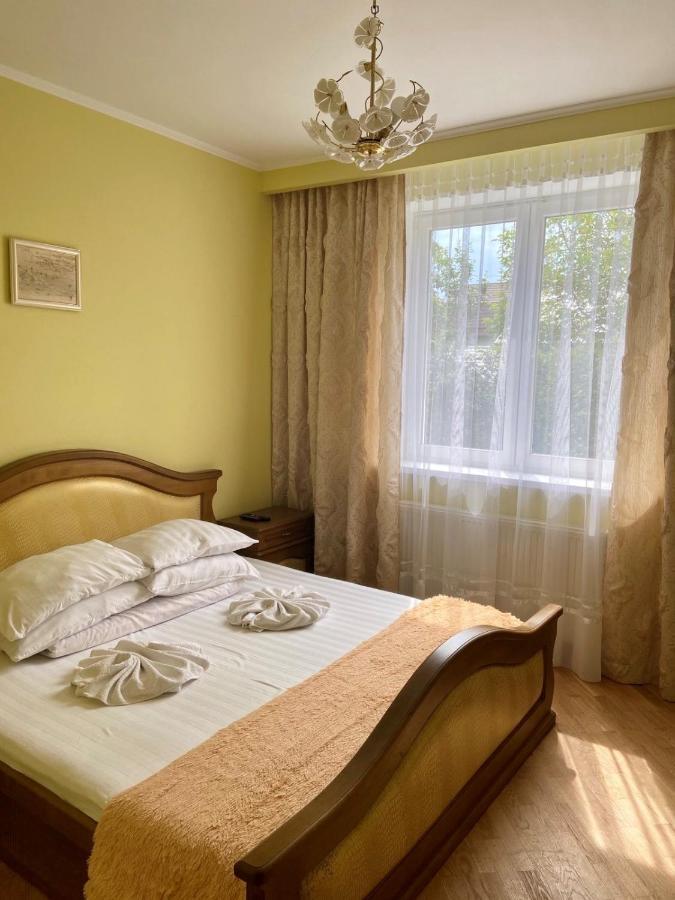 Guest House At Lesya Ukrainka Truskawez Exterior foto